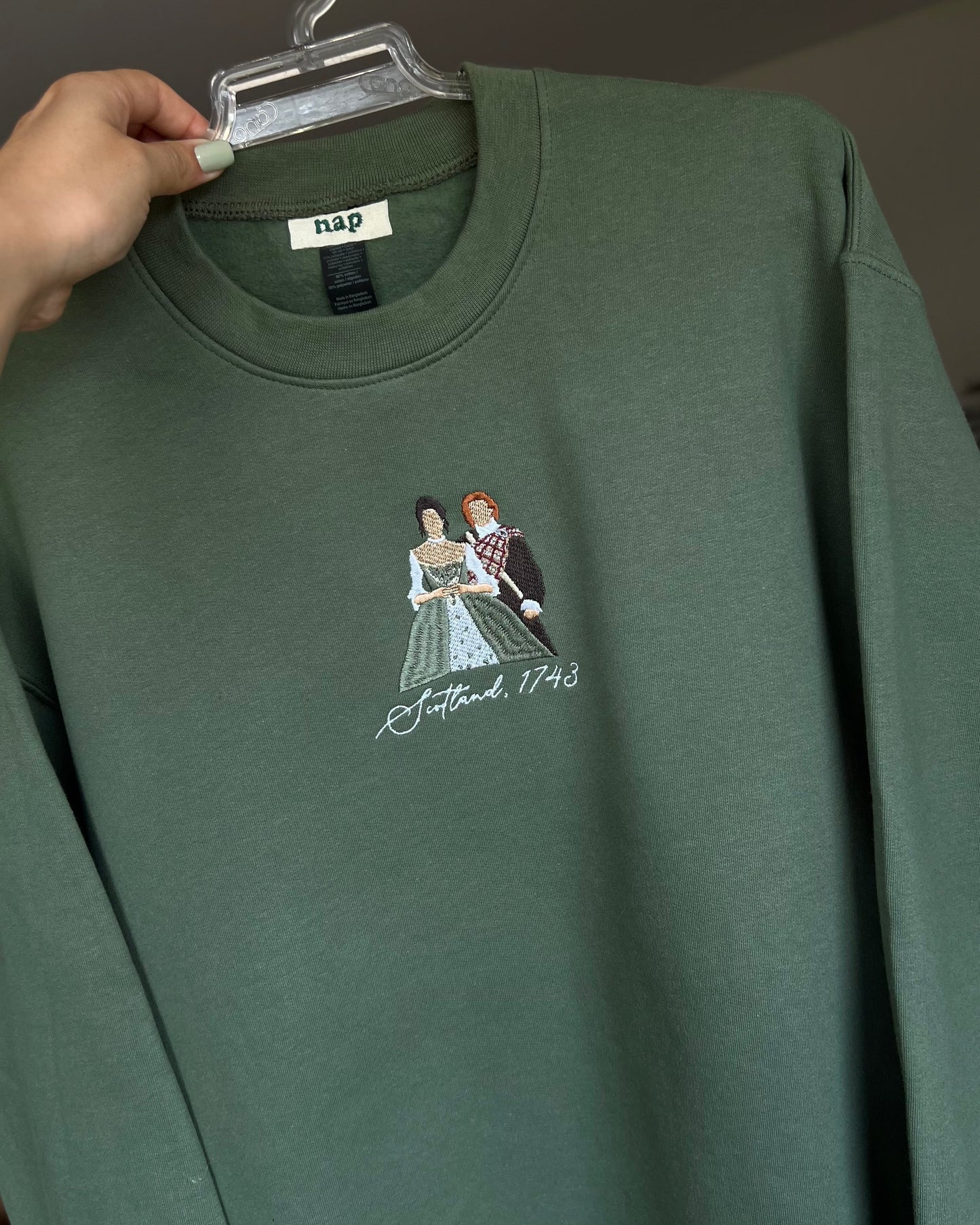 Sudadera estándar Jamie y Claire Outlander bordada