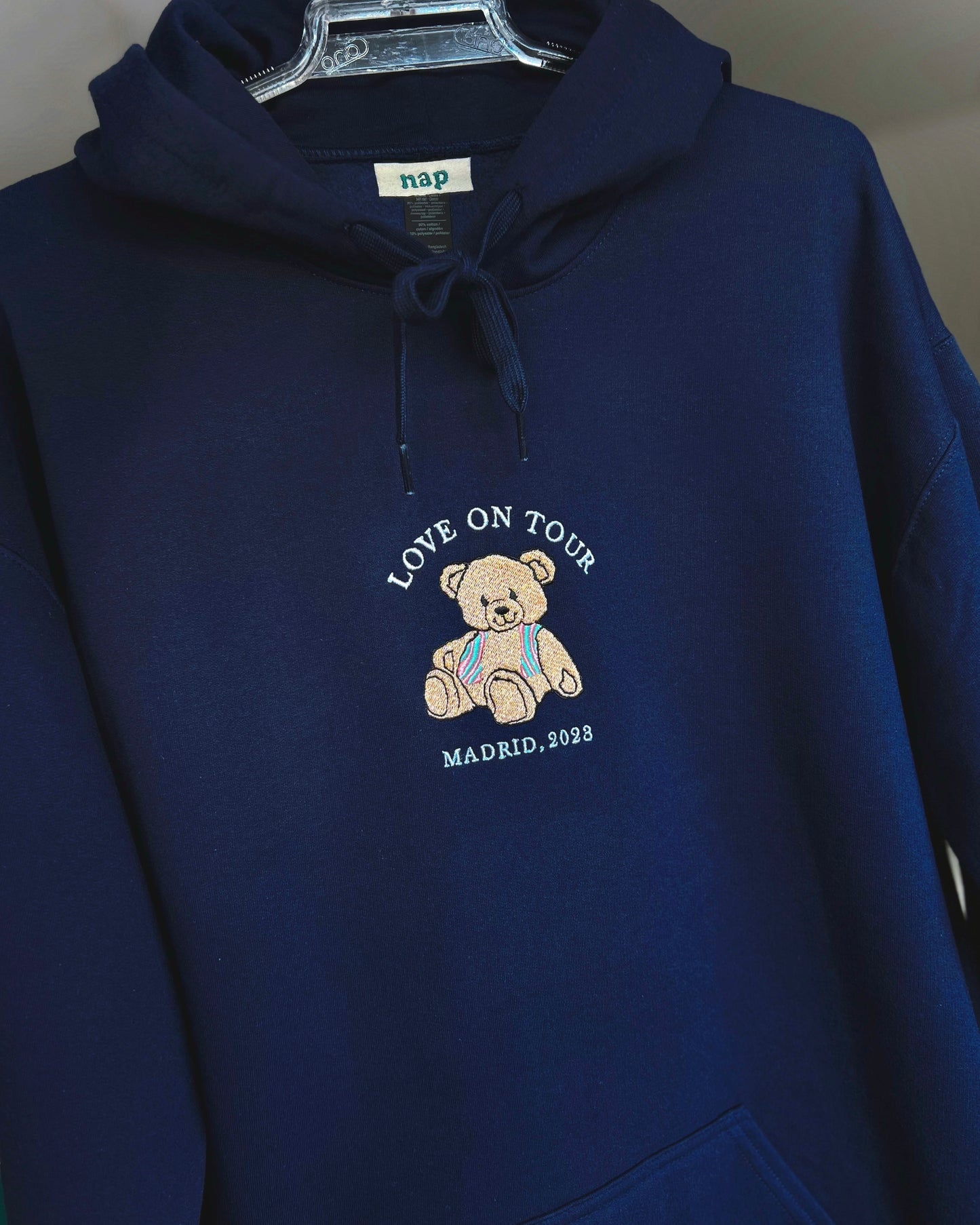 Sudadera estándar oso Love On Tour Madrid Barcelona Harry Styles bordada