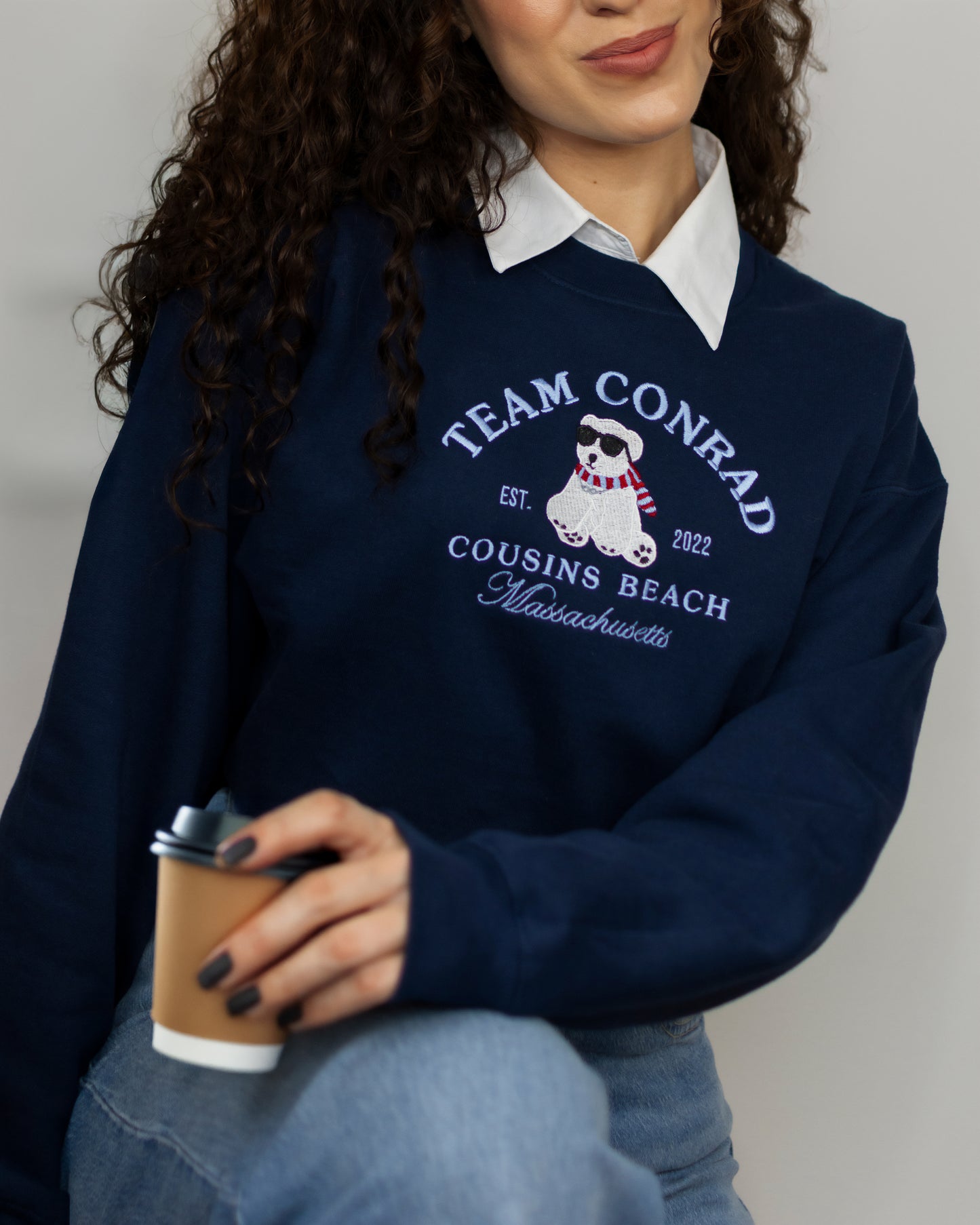 Team Conrad – Besticktes Standard-Sweatshirt „The Summer I Turned Pretty“